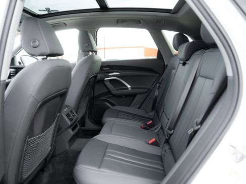 Certified 2025 Audi Q5 Premium Plus w/ Premium Plus image 25