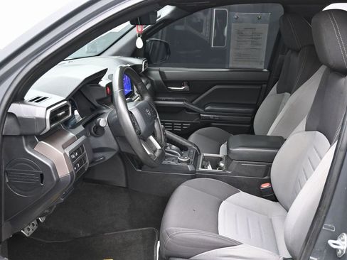 Used 2024 Toyota Tacoma TRD Sport image 14