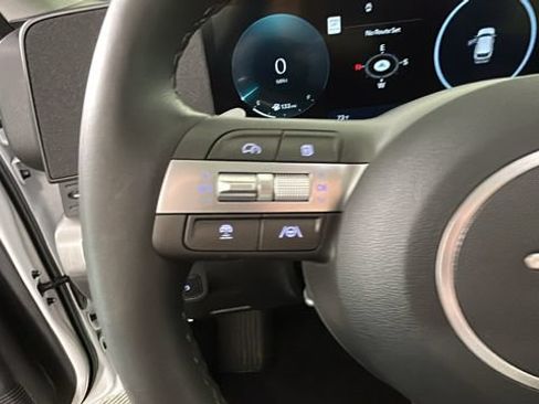 Certified 2025 Hyundai Kona Limited AWD/4WD image 16