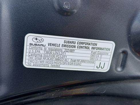 Used 2024 Subaru Crosstrek 2.0i Premium AWD/4WD image 21