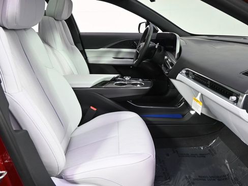 New 2026 Cadillac Lyriq Luxury w/ LPO, Floor Liner Package AWD/4WD image 16