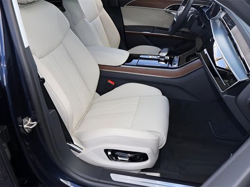 Used 2023 Audi A8 L 3.0T image 18