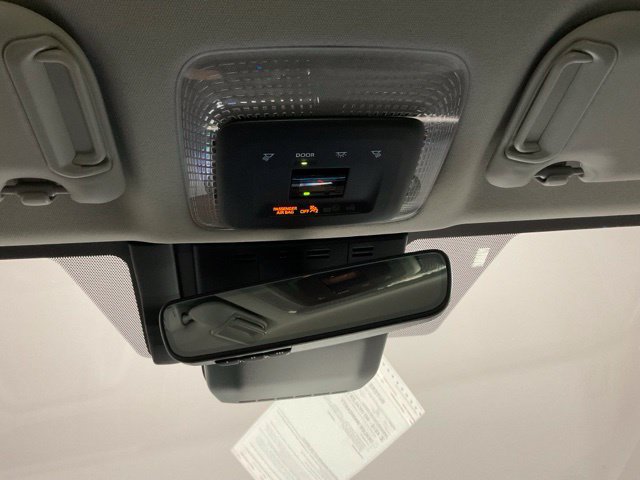 Used 2024 Toyota Prius XLE FWD image 32