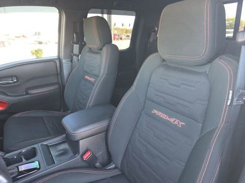 Used 2024 Nissan Frontier PRO-4X AWD/4WD image 11