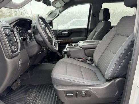 Used 2019 Chevrolet Silverado 1500 LT w/ Texas Edition image 9