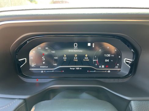 Used 2022 GMC Yukon Denali AWD/4WD image 16