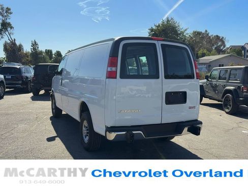 Used 2024 GMC Savana 2500 w/ Driver Convenience Package RWD image 8