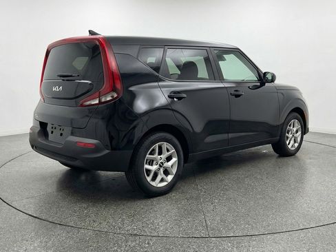 Used 2025 Kia Soul LX w/ LX Technology Package image 9