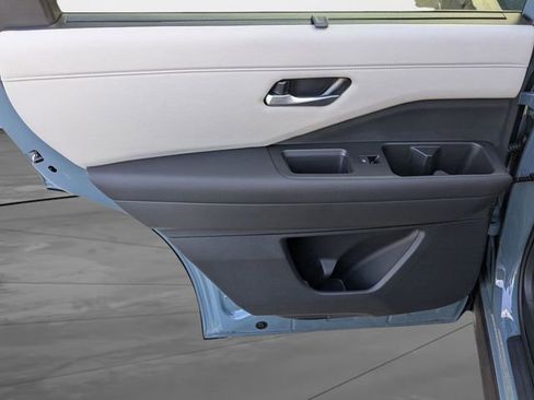New 2026 Nissan Pathfinder SL FWD image 24
