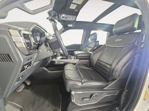 Certified 2025 Ford F150 Platinum AWD/4WD image 9