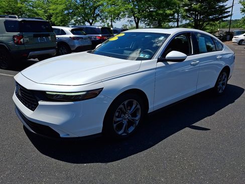 Used 2024 Honda Accord EX image 3