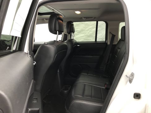 Used 2016 Jeep Patriot High Altitude image 10