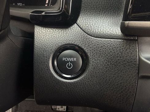 Used 2025 Toyota Camry LE image 23