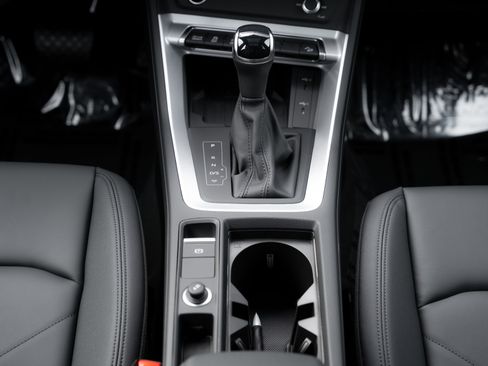 New 2025 Audi Q3 2.0T Premium image 16
