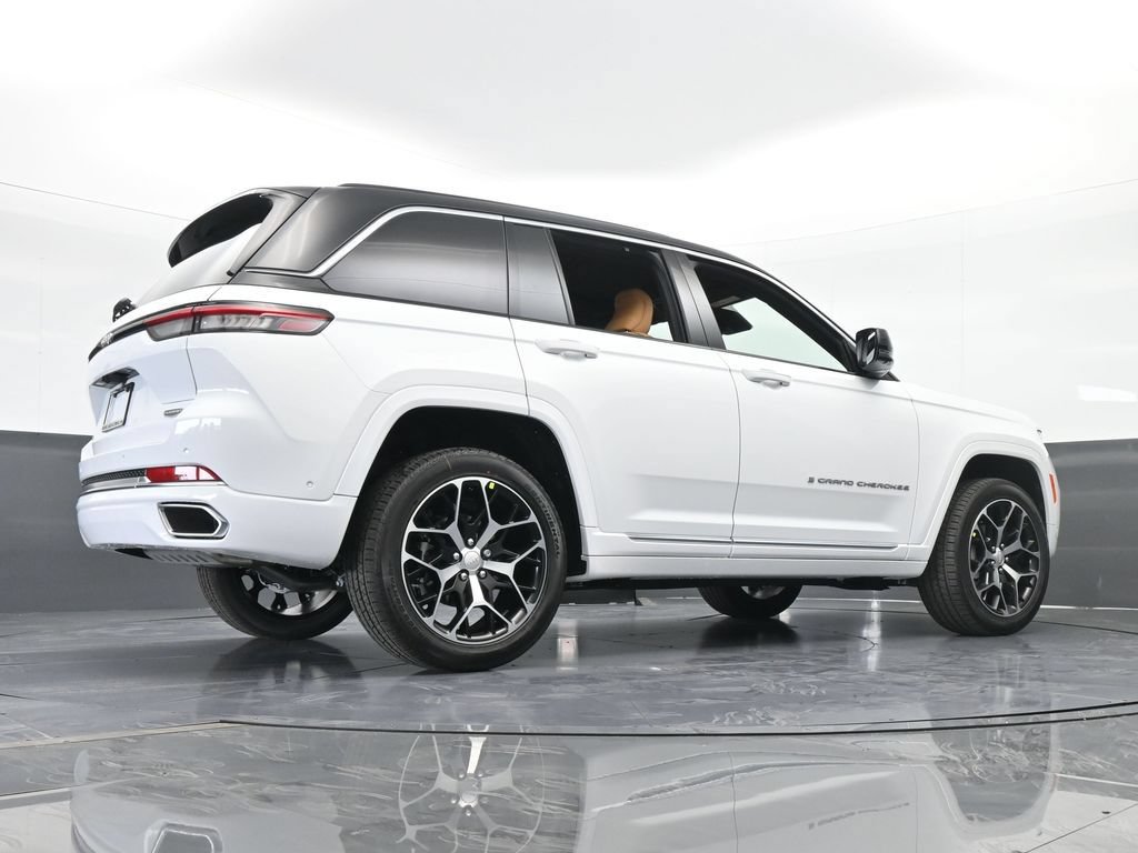 New 2025 Jeep Grand Cherokee Summit AWD/4WD image 66