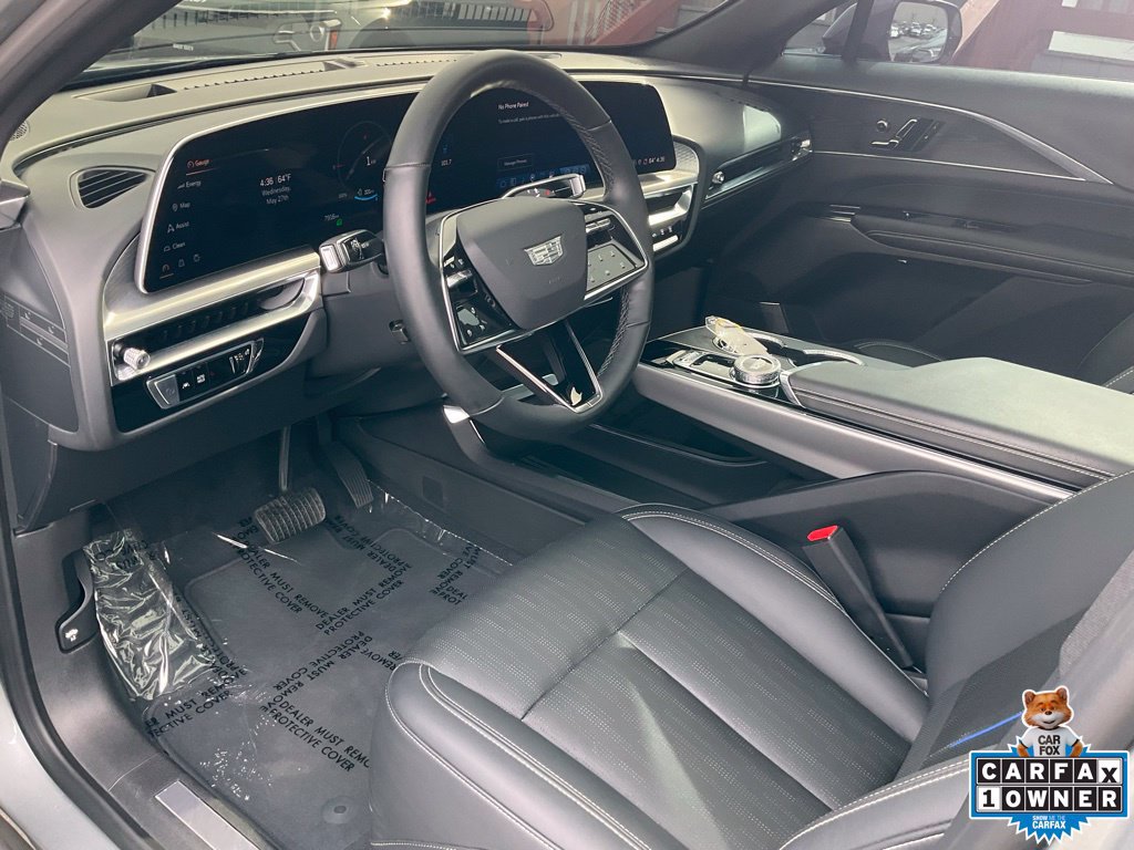 Used 2024 Cadillac Lyriq Sport RWD image 6