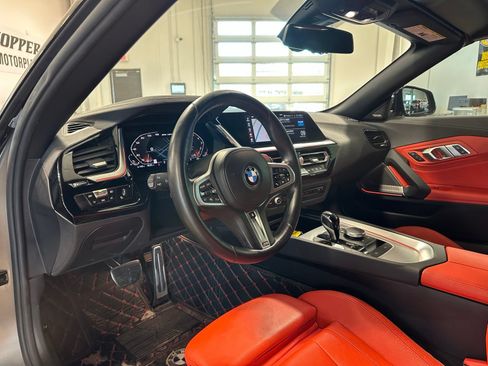 Used 2022 BMW Z4 M40i w/ Premium Package RWD image 15