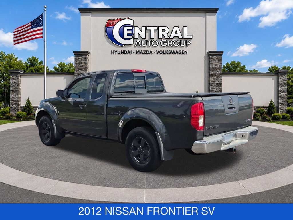 Used 2012 Nissan Frontier SV w/ SV Premium Utility Pkg AWD/4WD image 6
