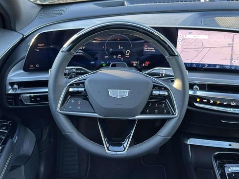 New 2026 Cadillac Lyriq Premium Luxury image 19