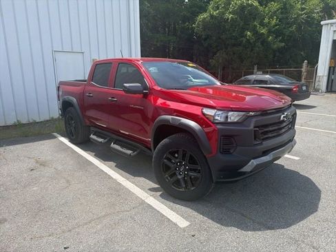 Used 2025 Chevrolet Colorado Trail Boss AWD/4WD image 6