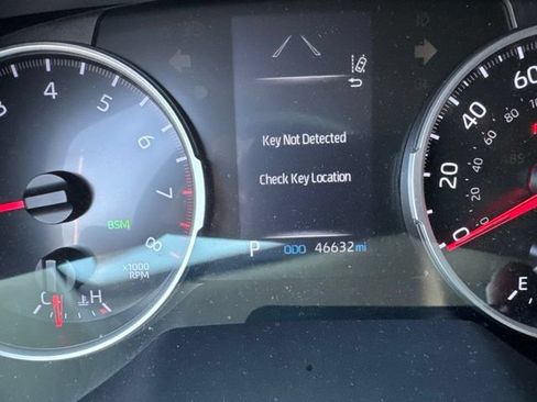 Used 2021 Toyota RAV4 XLE Premium AWD/4WD image 2