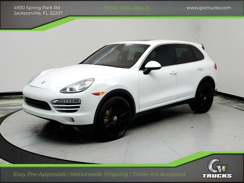 Used 2013 Porsche Cayenne Diesel AWD/4WD image 1