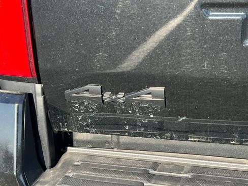 Used 2025 Toyota Tacoma TRD Off-Road image 9