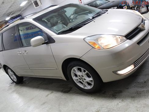Used 2005 Toyota Sienna XLE image 40