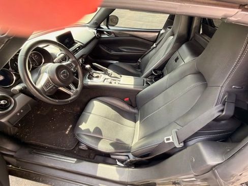 Used 2023 MAZDA MX-5 Miata Grand Touring image 3