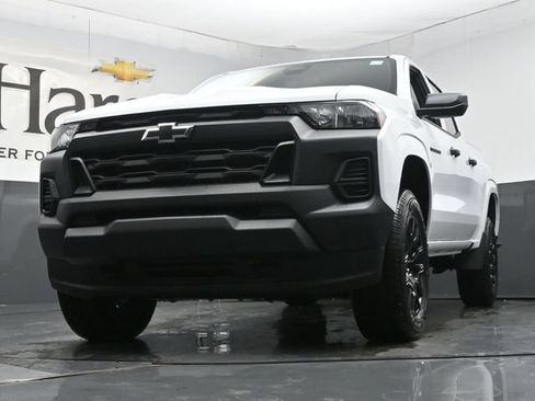 New 2026 Chevrolet Colorado W/T w/ WT Custom Package AWD/4WD image 4