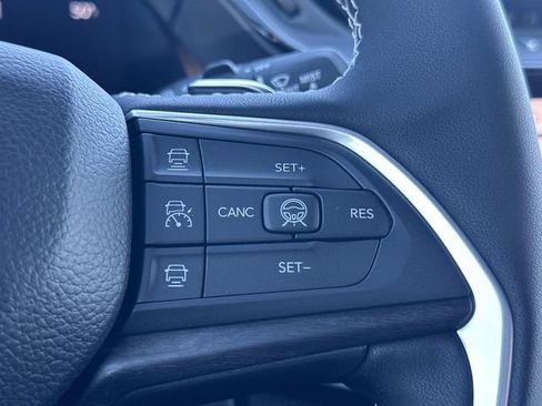 New 2026 Jeep Grand Cherokee Altitude AWD/4WD image 29