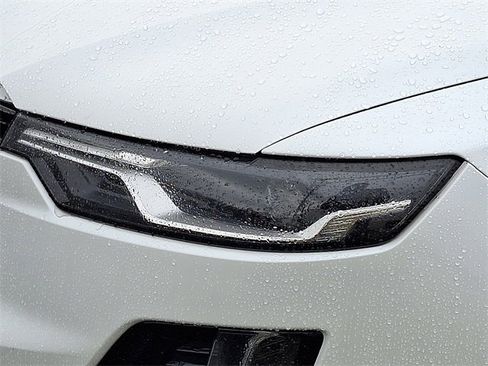 Certified 2023 Cadillac XT6 Premium Luxury image 29