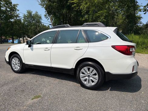 Used 2017 Subaru Outback 2.5i AWD/4WD image 17