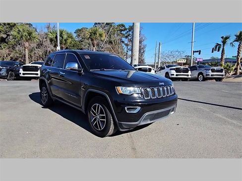 Used 2018 Jeep Grand Cherokee Limited image 38