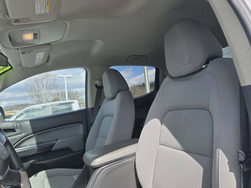 Used 2019 Chevrolet Colorado W/T w/ WT Convenience Package image 11