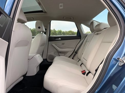 Used 2019 Volkswagen Jetta SE FWD image 16