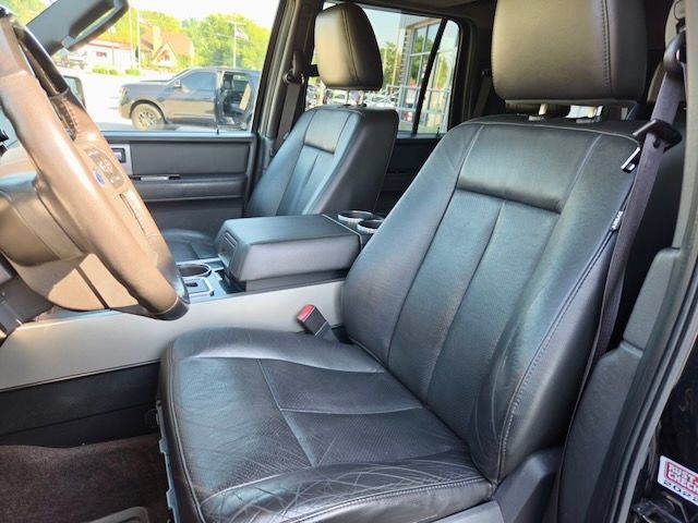 Used 2014 Ford Expedition Limited w/ Equipment Group 301A AWD/4WD image 14
