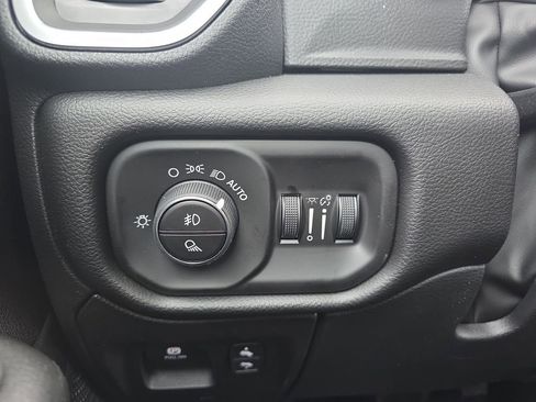 New 2026 RAM 1500 Big Horn AWD/4WD image 24