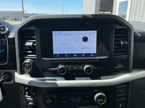 Used 2022 Ford F150 XLT w/ Trailer Tow Package AWD/4WD image 10