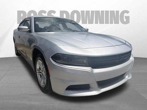 Used 2022 Dodge Charger SXT RWD image 3
