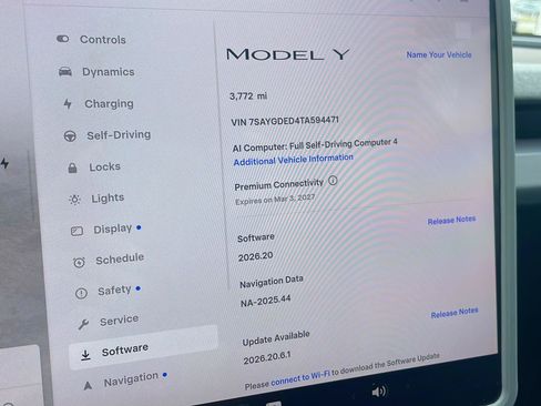 Used 2026 Tesla Model Y Long Range RWD image 2