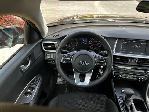 Used 2019 Kia Optima LX FWD image 8