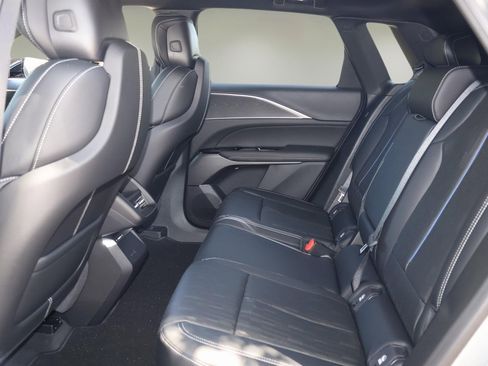 New 2025 Cadillac Lyriq Luxury image 13