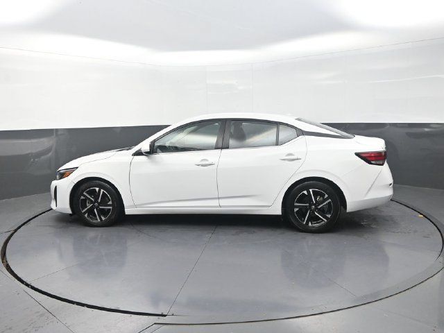 Used 2024 Nissan Sentra SV FWD image 4