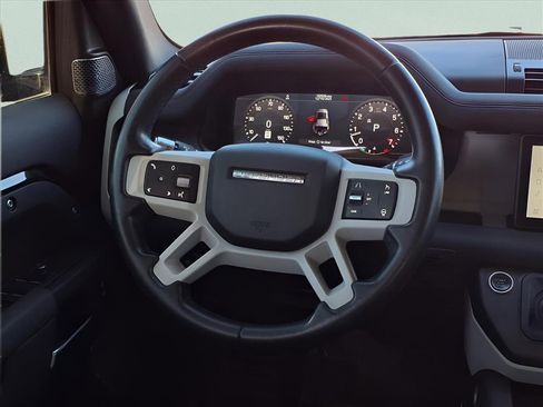 Used 2020 Land Rover Defender 110 S image 14