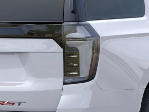 New 2026 Chevrolet Suburban RST AWD/4WD image 11