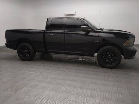 Used 2016 RAM 1500 Express w/ Black Ram 1500 Express Group AWD/4WD image 11