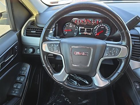 Used 2020 GMC Yukon XL SLT image 33