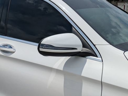 Used 2018 Mercedes-Benz GLC 300 4MATIC image 12