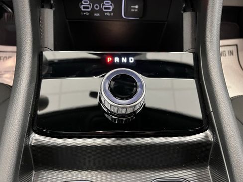 New 2025 Jeep Grand Cherokee L Laredo image 13